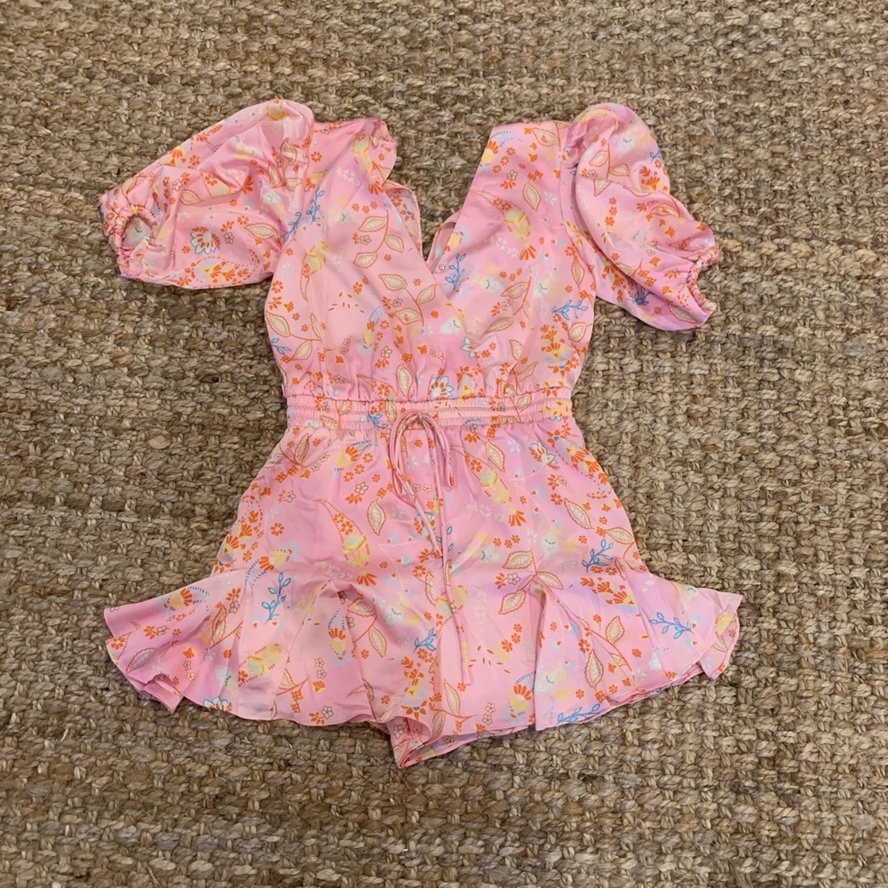 Pink and paisley silky romper, never worn! Size S